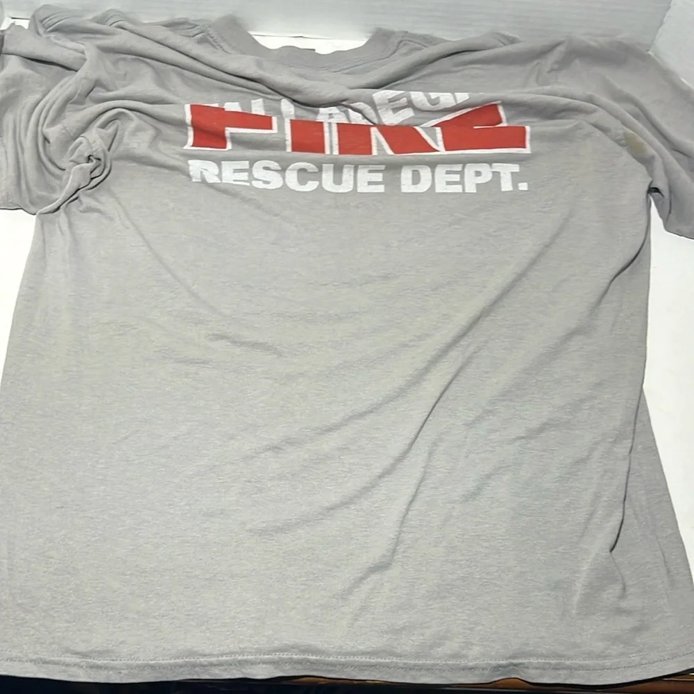 Gildan Gray Short Sleeve Tee Classic Crew Neck - Picture 9 of 9